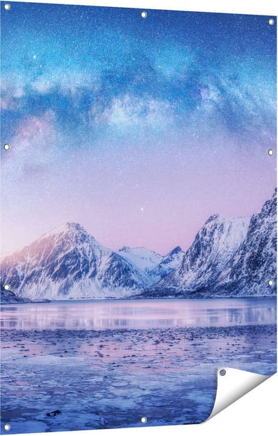 Gards Tuinposter Melkweg bij de Besneeuwde bergen - 90x120 cm - Tuindoek - Tuindecoratie - Wanddecoratie buiten - Tuinschilderij