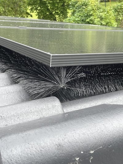 Goot Borstels - Bladbescherming Dakgoot - Voorkom Verstoppingen - Martens Afschrikkend - Ø 6 cm 120 cm - Gegalvaniseerd