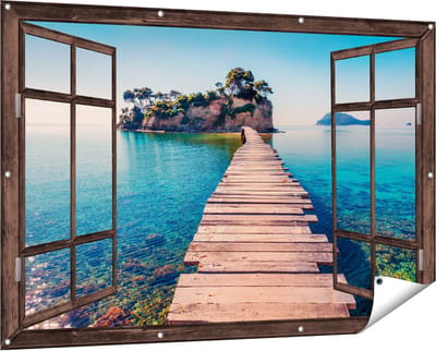 Gards Tuinposter Doorkijk Pad op het Water naar een Grieks Eiland - 150x100 cm - Tuindoek - Tuindecoratie - Wanddecoratie buiten - Tuinschilderij