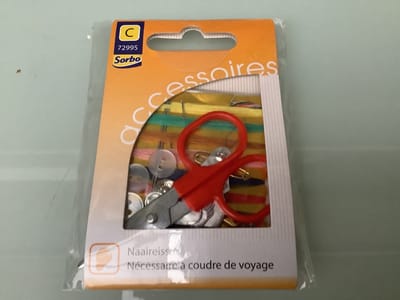 Sorbo reis naai setje. Alles in een reparatie set.