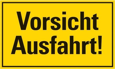 Pickup kunststoff Schild 33x20 cm SK VORSICHT AUSFAHRT