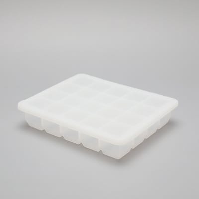 Siliconen IJsblokjesvorm met Deksel - 15ml Porties - 20 Vakken - Invriesbakje - Vriescontainers - IJsblokjesvorm 2,5 Cm - Siliconen Vriesvorm - 2 stuks(wit)