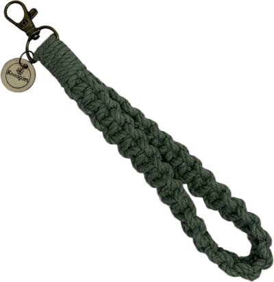 Polskoord Sleutelhanger - Olijfgroen - Katoenkoord - Handgemaakt in ons Macramé Atelier - Prijs per Stuk - Inclusief Verzendkosten