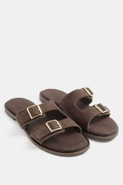Yours Chocoladebruine Muilsandalen Met Dubbele Gesp En Voetbed In Extra Brede Eeepasvormsize 37EEE