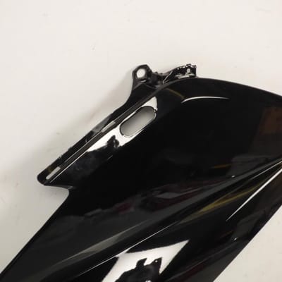 Cache latéral gauche One pour scoot Yamaha 530 Tmax 2012-2016 59C-28351-00 noir