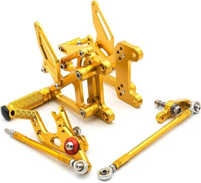 Motorfiets Voetsteunen - Achterste Pedaal - Rijcomfort Verbeteren - Volledig Instelbaar - CNC Aluminium - Goud