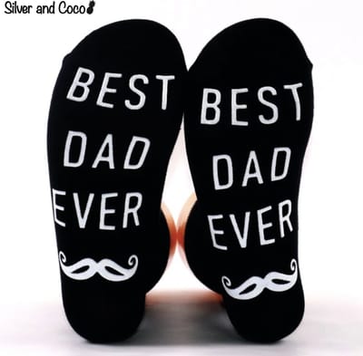 SilverAndCoco - Best Dad Ever Sokken / Gekke Vrolijke Foute Vaderdag Kleding / Leuke Grappige Dikke Warme Heren Socks / Verjaardag Geschenk accessoires Sok Outfit Katoen / Mannen Sinterklaas Schoen Kerst Cadeau met Tekst - Best Dad Ever