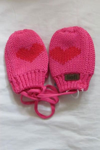 Lief! wantjes fuchsia roze met rood hart, maat L