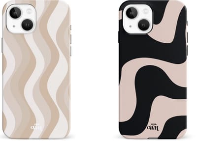 xoxo Wildhearts telefoonhoesjes Minimal Nude + Ride With Me Zwart Beige – Double Layer Hard Cases met golvend design – stijlvol en elegant – geschikt voor iPhone 13