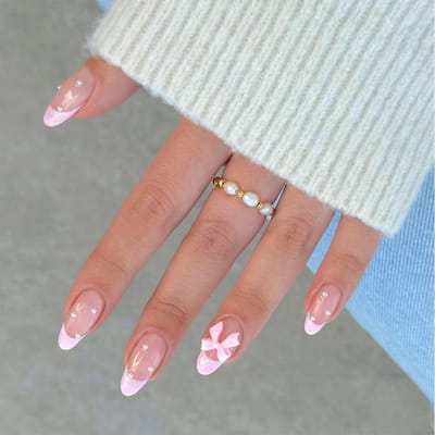Dailygoods- Kunstnagels 24 Stuks - Amandelvorm - 3D Parelmoer Roze - Plaknagels - Nagellijm - Inclusief Nagelvijl en Plakfolie - Nepnagels