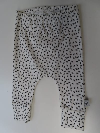 Wooden Buttons - Basics - Broekje ,legging - Square - Wit / zwart - 50 / 56