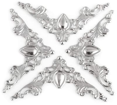 Dailygoods- Hoekbescherming Antieke Metalen - Decoratieve Hoekbeschermer - Bescherming voor Dozen - 20 Stuks - IJzer - 42x42x57 mm