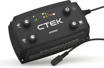 20A Acculader 12V voor Start- en Servicebatterijen in RV, Truck en Auto - Slimme Accu Manager