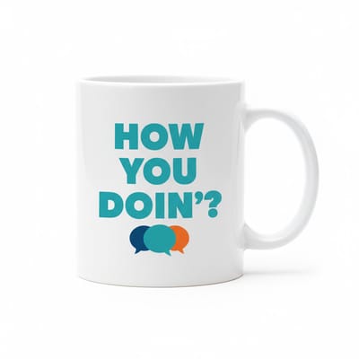 Grappige Quote Koffiemok 330ml – “How You Doin’?” – Humoristisch Cadeau voor Vrienden & Collega’s