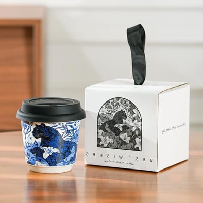 Herbruikbare keramische koffiemok van 200 ml met siliconen deksel, leopard patroon, ideaal voor reizen en thee drinken
