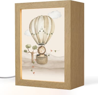 Nachtlampje 15x20 cm - Kinder lampje - Luchtballon - Leeuw - Watercolor - Safari - Dieren - Tafellamp kinderkamer - Slaapkamer lamp - Bedlamp kinderen - Kinderlampje stopcontact - Wandlamp babykamer - Nachtlampjes