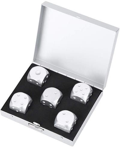 VT Goods - Aluminiumlegering Dobbelstenen Set - Tafelspel - Luxe Koffer - Zilver - Pokerspellen - Duurzaam en stijlvol - Geschikt voor 6 maanden en ...