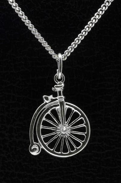 Zilveren Velocipede fiets ketting hanger - antiek