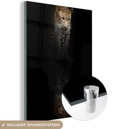 MuchoWow® Glasschilderij 120x160 cm - Schilderij acrylglas - Luipaard - Reflectie - Zwart - Foto op glas - Schilderijen