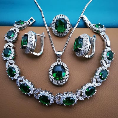 Sieradenset met Luxe Temperament en Veelzijdige Europese en Amerikaanse Stijl Gemaakt van Tanzaniet Zirkoon Ring size 9 white