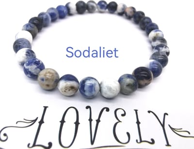 Armband – Edelsteen – Sodaliet - 6mm Kralen - 18 cm - Werking - een goede klachten bij het hoofd, stem en de hormoonhuishouding.
