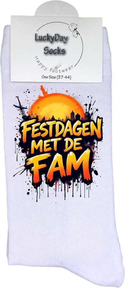 LuckyDay Socks - Grappige Kerst Cadeaus voor Dames en Heren - One Size Sokken met Tekst - Huissokken - Kerstsokken - Geschenk Vrouwen, Mannen , Moeder, Mama, Papa, Vader, Vriend, Vriendin, Zus, Broer, Oma, Opa - Originele Cadeautjes Volwassenen