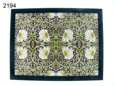 Lesser & Pavey Schootkussen William Morris Pimpernel - 39,5 x 29,5 cm - stevig blad