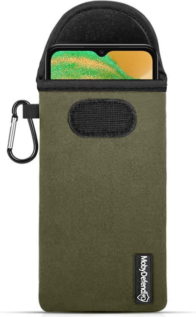 MobyDefend Hoesje - Geschikt voor Samsung Galaxy A04s - Neopreen Pouch Met Karabijnhaak - Insteek - Riemlus - Groen