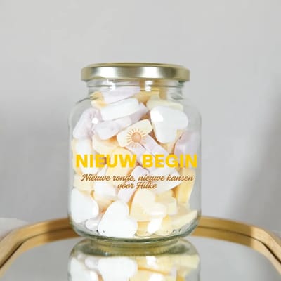 Gepersonaliseerd Cadeau - Snoeppot Nieuw Begin met Naam - Afscheidscadeau Collega - Origineel Pensioen Cadeau - Nieuw Avontuur Cadeau