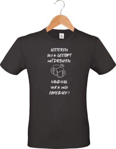 mijncadeautje - T-shirt unisex - zwart - Gisteren gestopt met drinken - vandaag mijn comeback - maat S