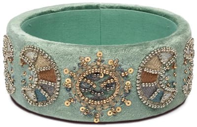 Sieradenbakje fluweel mint met maanfasen – 11,5 cm x 4,5 cm