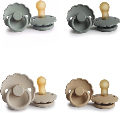 FRIGG DAISY Fopspeen set 4 stuks French Gray,Croissant,Sandstone en Sage 6-18 maand