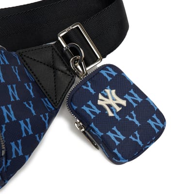 MLB Monogram Serie NY Yankees Retro Bloemenprint Letterlogo Polyester Crossbody Tas Unisex Tassen Marineblauw 3AHSM012N-50NYL Marine Blue gray