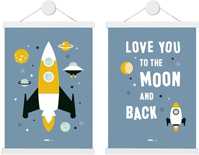 Poster set Raket blauw 2x maat A3 – raket – ruimte – ruimtevaart - kinderkamer - jongenskamer - muurdecoratie - kinderkamerstyling – kinderkameraccessoire