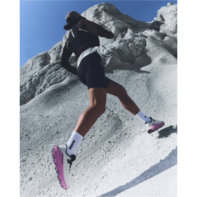 Salomon Shoes Ultra Glide 3 Trailrunning Dames (Maat - 7, Kleur - Almond Milk/Cyclamen/Black)
