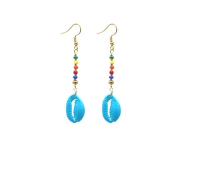 Oorbellen - oorhangers - schelp - multicolor - regenboog - zomer - festival - blauw - vrolijk - tijdloos - hip - vrouwen - dames - cadeau - sieraad - accessoire - oorsieraad