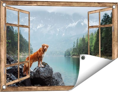Gards Tuinposter Doorkijk Retriever Hond bij het Water in de Bergen - 60x40 cm - Tuindoek - Tuindecoratie - Wanddecoratie buiten - Tuinschilderij