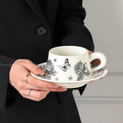 Mirosen Zwart Retro Koffiekop Geschenkdoos Keramische Geschenkbeker Souvenir Licht Luxe Roos High-End Kop Schotel 300ML