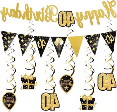Feestelijke decoratie voor 40e verjaardag man of vrouw, zwart-gouden slingers en wervels met Happy Birthday banner