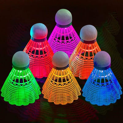 6 Led-verlichte Badminton Shutles - Zichtbaar in het Donker, Geschikt voor Indoor en Outdoor