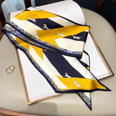 Koreaanse Nieuwe Imitatie Zijde Bedrukte Zijden Sjaal voor Vrouwen Mode Dubbelzijdige Warme Sjaal voor Winter Sjaal Haarband 15*150CM yellow