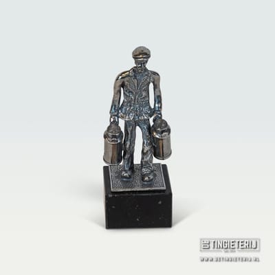 Boer met Melkbussen - Beroepenbeeldje - Miniatuur Boer - Jubileum agrarische sector - Pensioencadeau boer - Luxe geschenk
