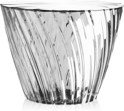 Transparante kruk en bijzettafel met uniek plissé design