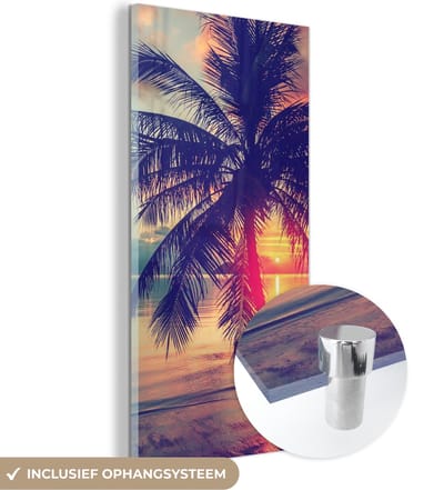 MuchoWow® Glasschilderij 60x120 cm - Schilderij acrylglas - Palmboom - Avond - Strand - Zomer - Foto op glas - Schilderijen - Portret van de zomer