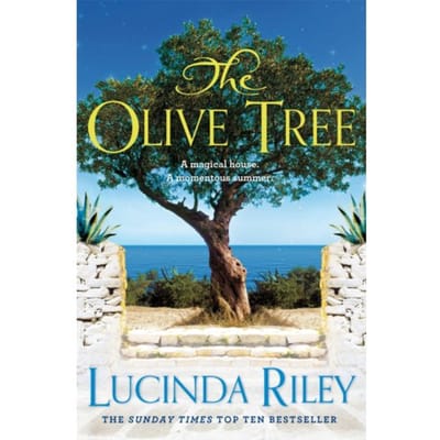 De Olijfboom door Lucinda Riley Paperback Boek 9781509824755