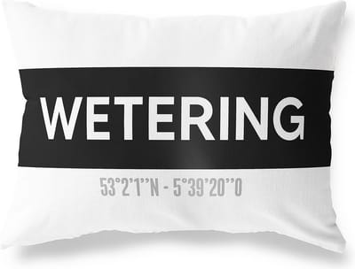 Tuinkussen WETERING - OVERIJSSEL met coördinaten - Buitenkussen - Bootkussen - Weerbestendig - Jouw Plaats - Studio216 - Modern - Zwart-Wit - 50x30cm