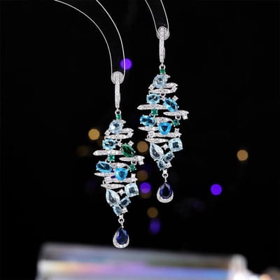 Dames Licht Luxe Design Lange Modieuze Kwast Waterdruppel Oorbellen Elegant En Veelzijdig Niche Design Oorbellen gray