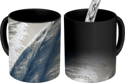 Magische Mok - Foto op Warmte Mokken - Koffiemok - Pampasgras - Zwart - Wit - Natuur - Magic Mok - Beker - 350 ML - Theemok