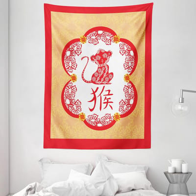 ABAKUHAUS Aziatisch Wandtapijt, Volkskunst Aap en Symbolen, Woonkamer Slaapkamer Wanddoek Zijdezacht Satijn Wandtapijt, 150 x 200 cm, Mosterd en Vermiljoen