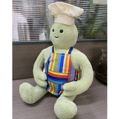 Anime The Tiny Chef Show Pluche Speelgoed Cartoon Animatie Pop Schattige Groene Huidige Chef met Schort Collectie Speelgoed Voor Kinder Cadeaus 28cm